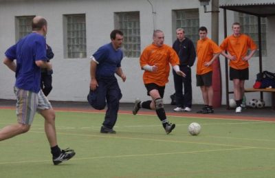 to Inge prchá dobře a rád (duben 2004)